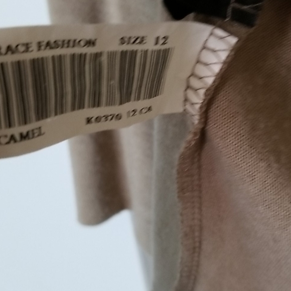 Oxford Circus Khaki Tricot Top Size 12 - Picture 9 of 16